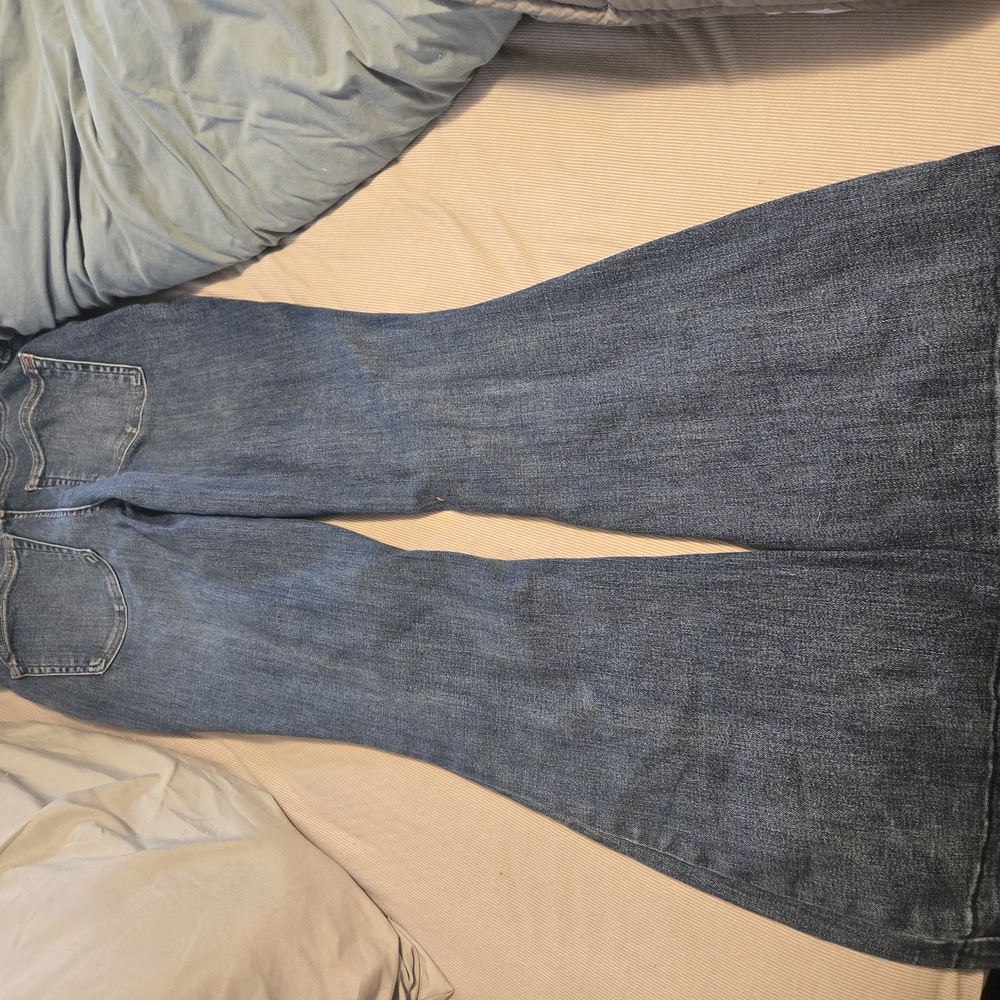 Distressed Blue Jeans - Picture 3 of 3